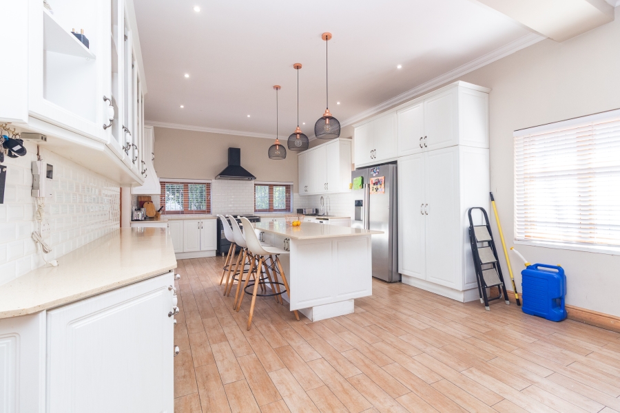 2 Bedroom Property for Sale in Pinelands Western Cape